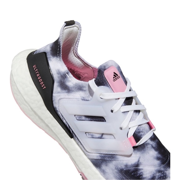 Adidas Ultraboost 22 running shoes - Picture 7 of 12